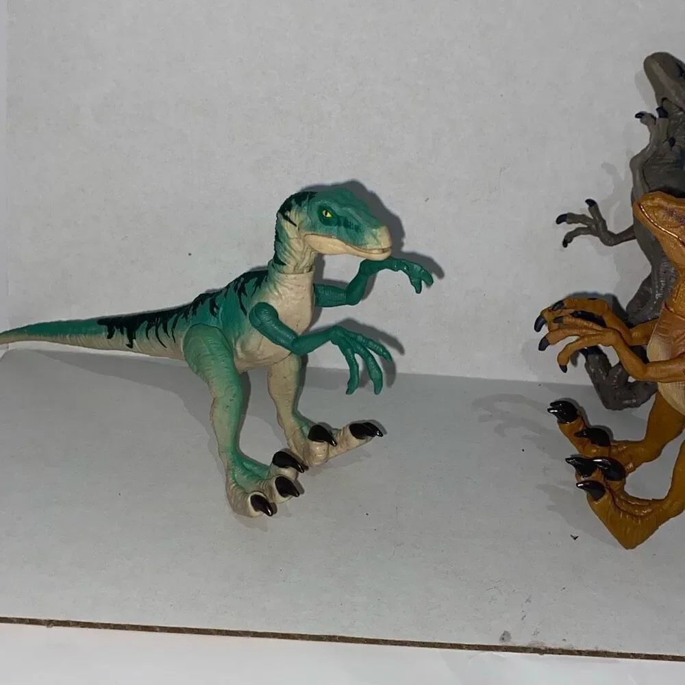 Jurassic World Kids Multicolor Velociraptor Dinosaur‎ Figure Toy 3Piece Set OS